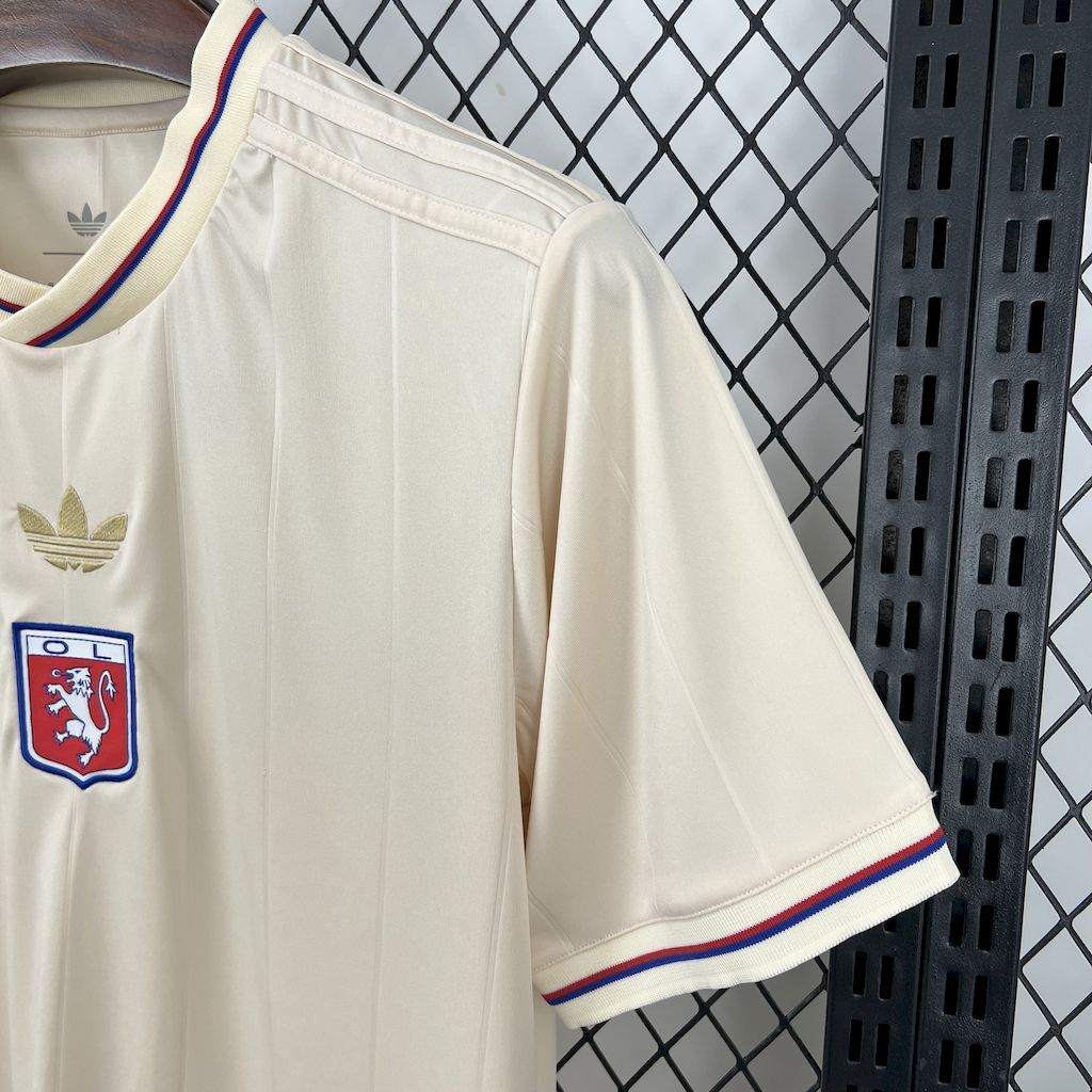 MAILLOT OLYMPIQUE LYONNAIS 2025/26 CONCEPT